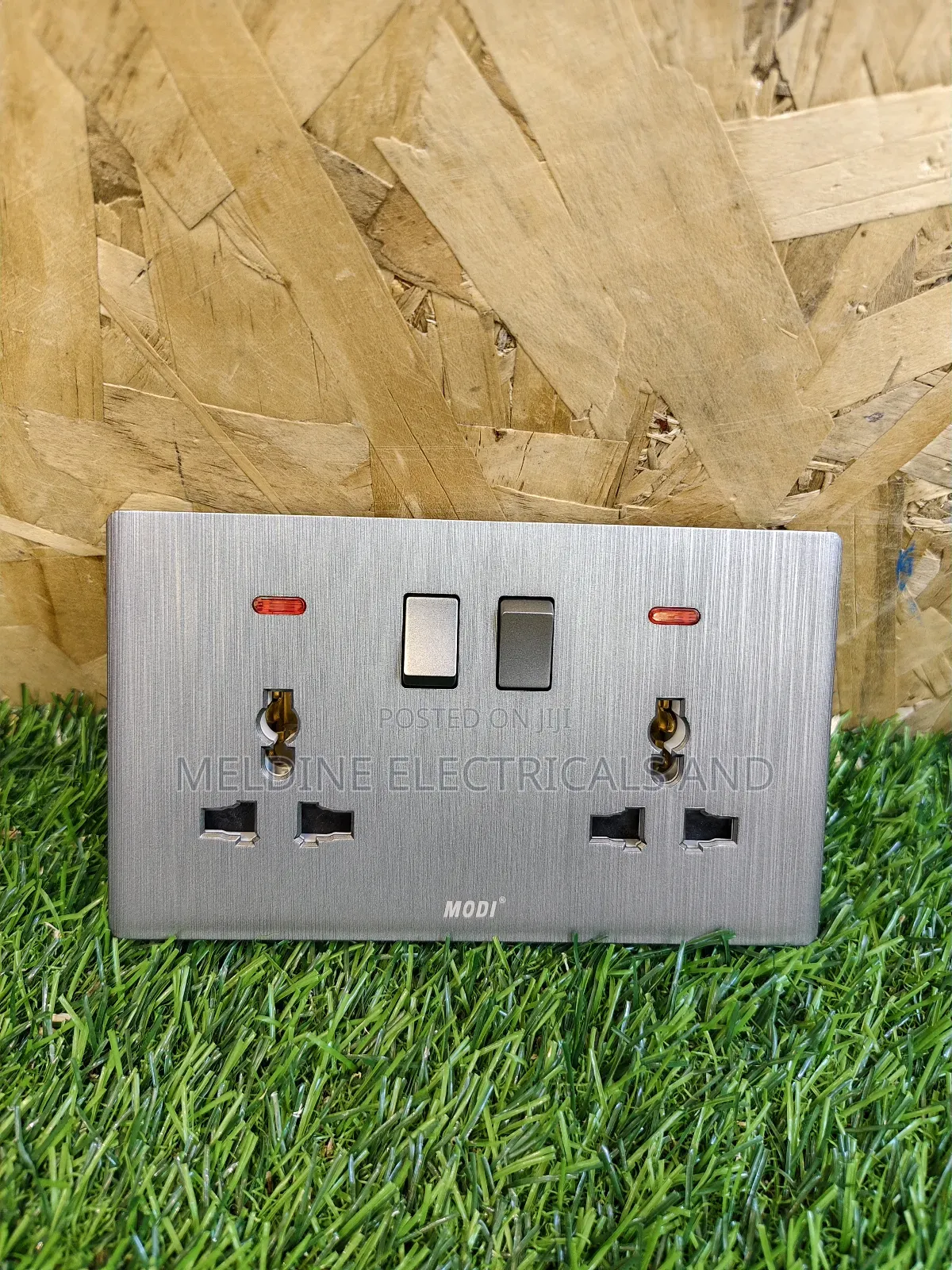 Universal Twin Socket 13a Grey Modi