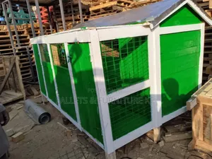 Pathway Paws Dog House🏠
