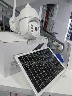 Ubox Solar Light Solar Powered GSM/ Wifi PTZ 360 Camera