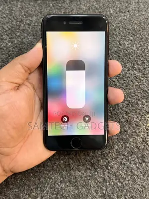 Apple iPhone 7 32 GB Black
