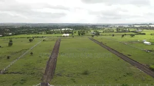 50 by 100 Ft Plots , Highway Namanga