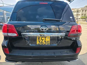 Toyota Land Cruiser 2012 Black