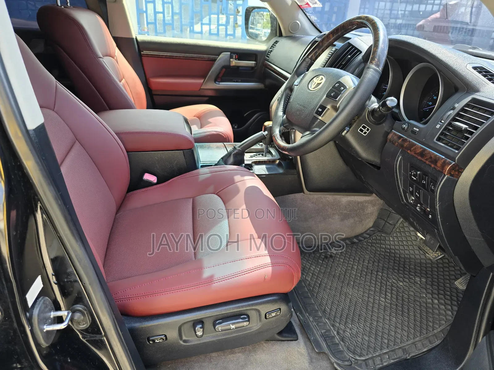 Toyota Land Cruiser 2012 Black