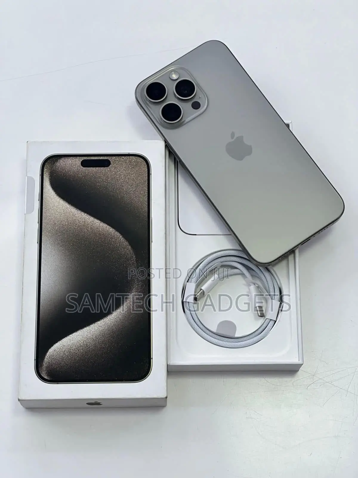 Apple iPhone 15 Pro Max 256 GB Silver