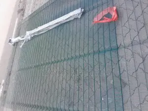 100% Security Fence