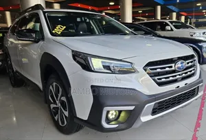 Subaru Outback Premium 2022 White