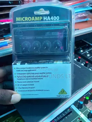Headphones Distributor Amplifier