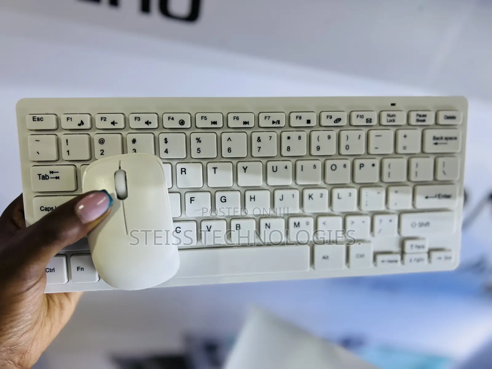 White Wireless Mini Keyboard