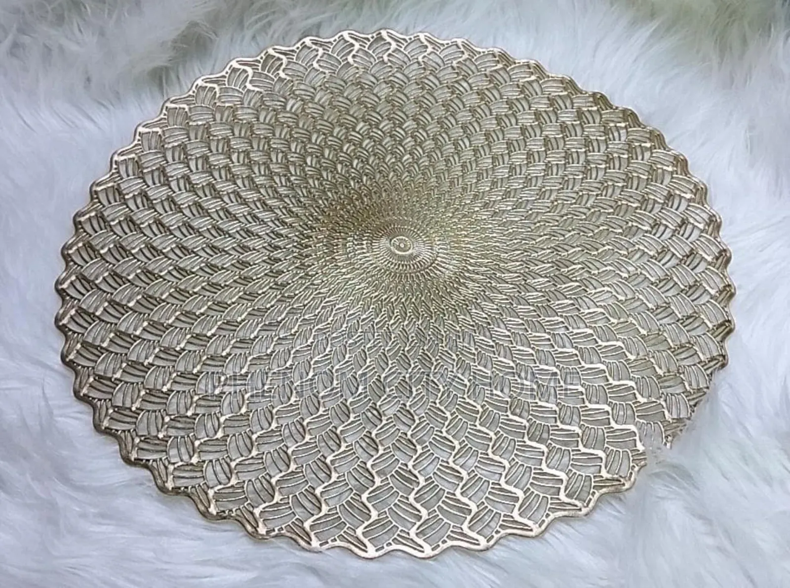 6pc Round Placemats Available
