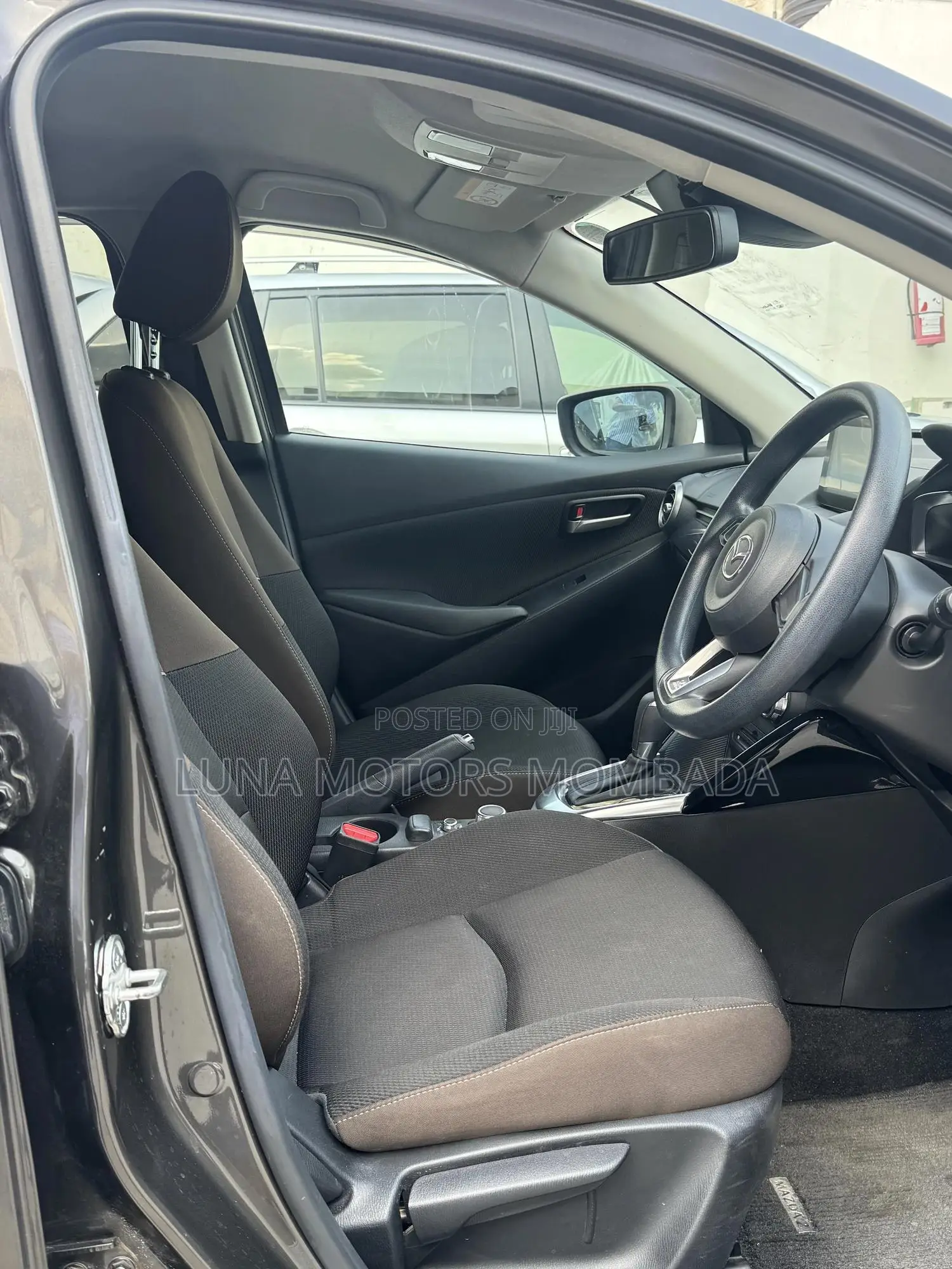 Mazda 2 2021 Gray