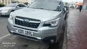 Subaru Forester 2019 Silver