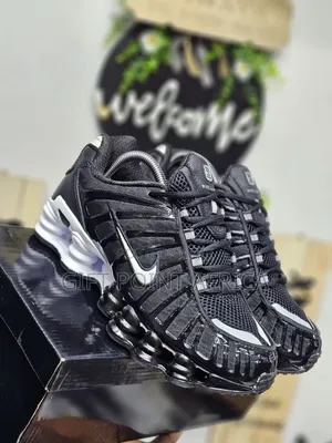 Black Nike Shox Sneakers