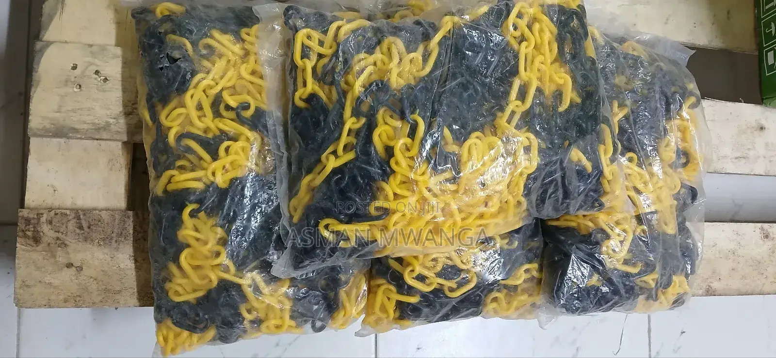 Caution Chain Yellow Black 25mtrs