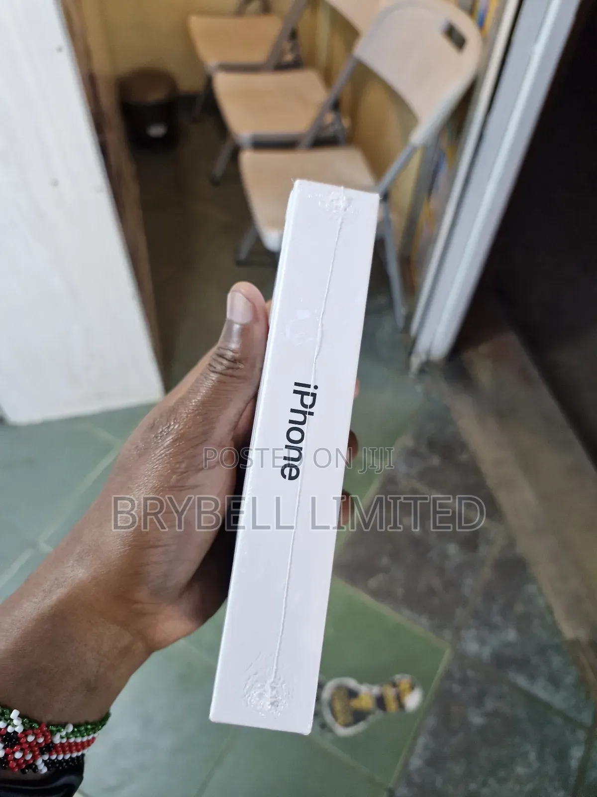 New Apple iPhone 15 128 GB White