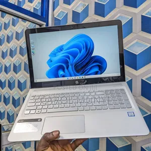 New Laptop HP Envy X360 8GB Intel Core I5 SSD 256GB