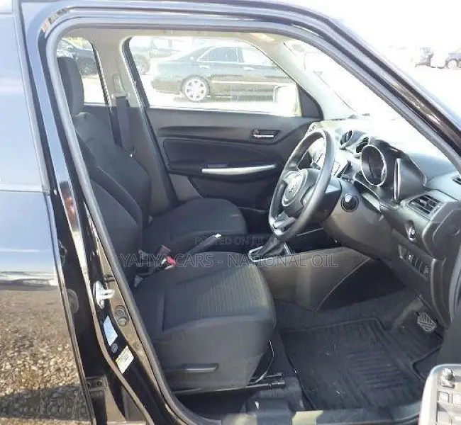 Suzuki Swift 2018 Black