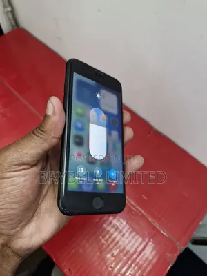 Apple iPhone SE 64 GB Black