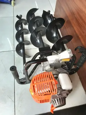 Driller/Earth Auger Machine