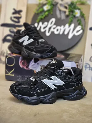 New Balance 9060 Unisex Sneakers
