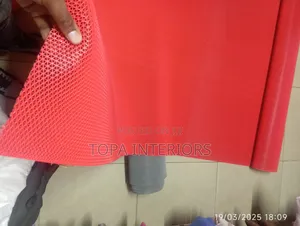 Red Porous Bathroom PVC Antislip Rubber Mats