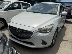 Mazda Demio 2018 White