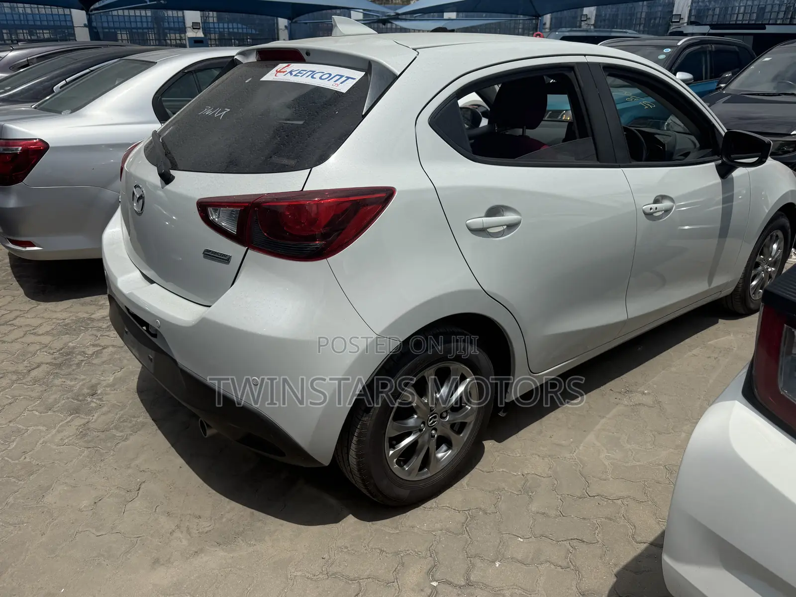 Mazda Demio 2018 White
