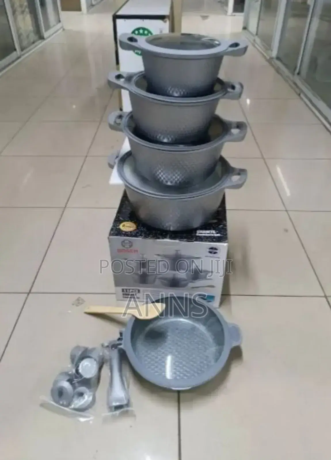 Bosch 11 Pieces Cookware With Silicone Lid Covers Grey
