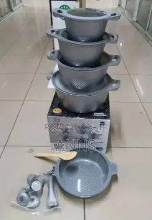 Bosch Cookware With Silicone Lid Covers
