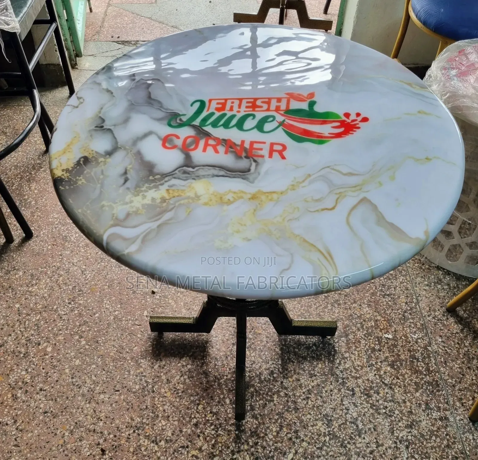 Bar Low Table With the Latest Top
