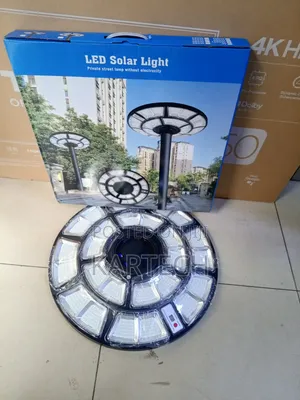 Waterproof Solar Powered Led Street Lamp With Remote Control