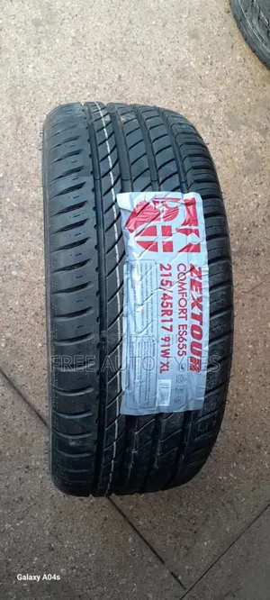 215 45r17 Zextour