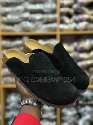 Quality Leather Unisex Sued Closed Crog Sandal Available
