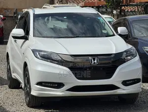 Honda Vezel 1.5 Hybrid 2WD 2018 White