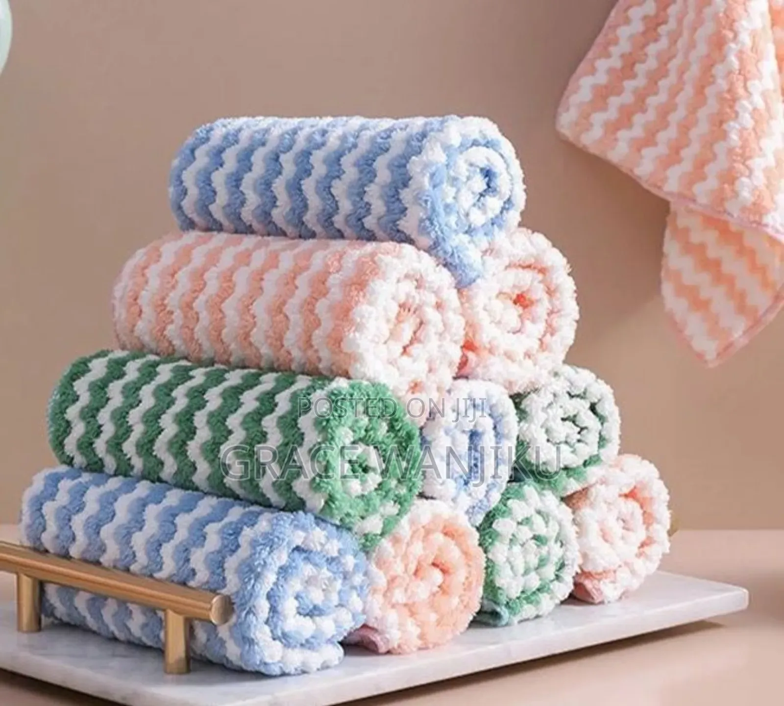 *High Quality,Absorbent,Soft Towels*