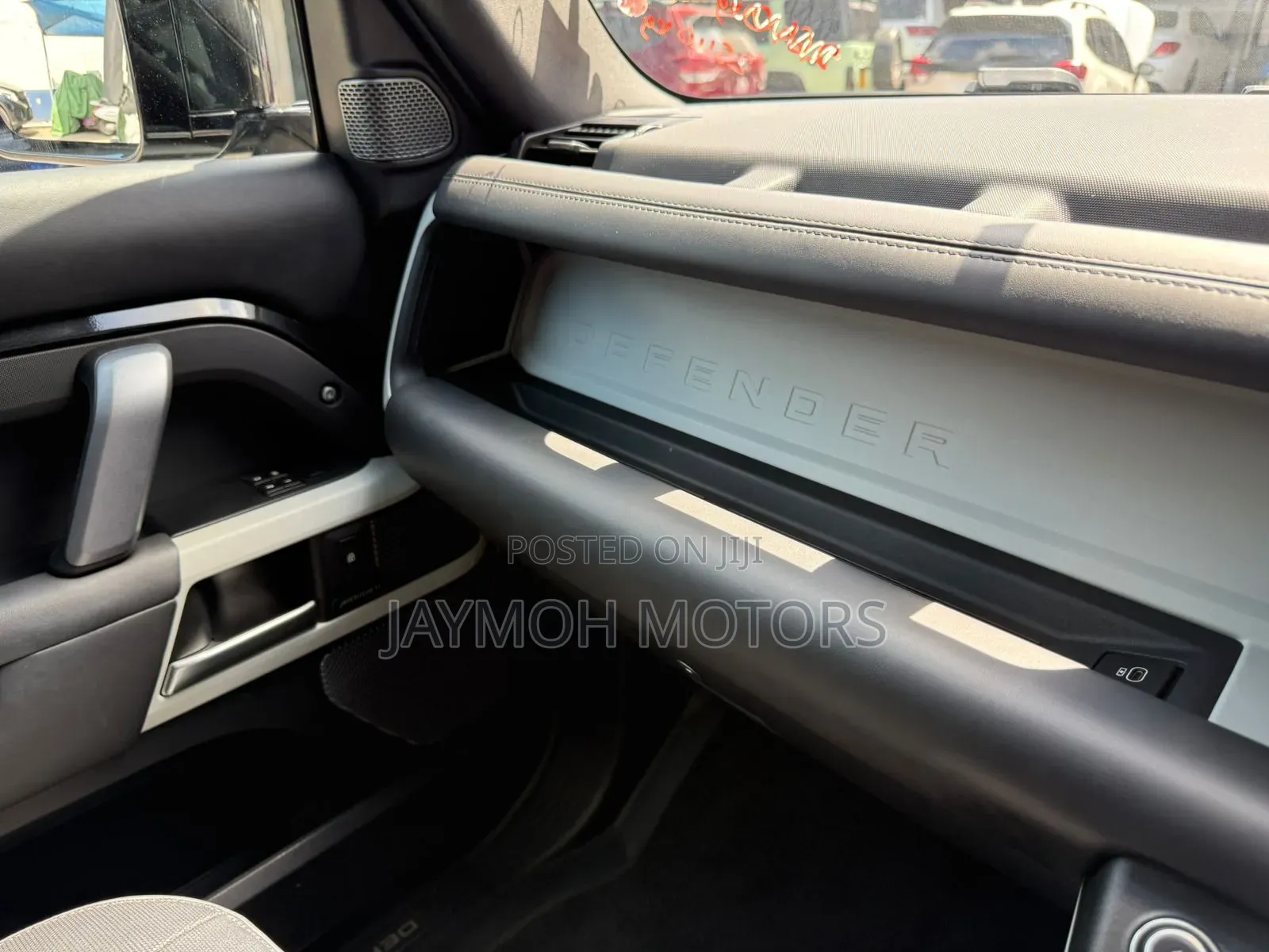 Land Rover Defender 2022 Black