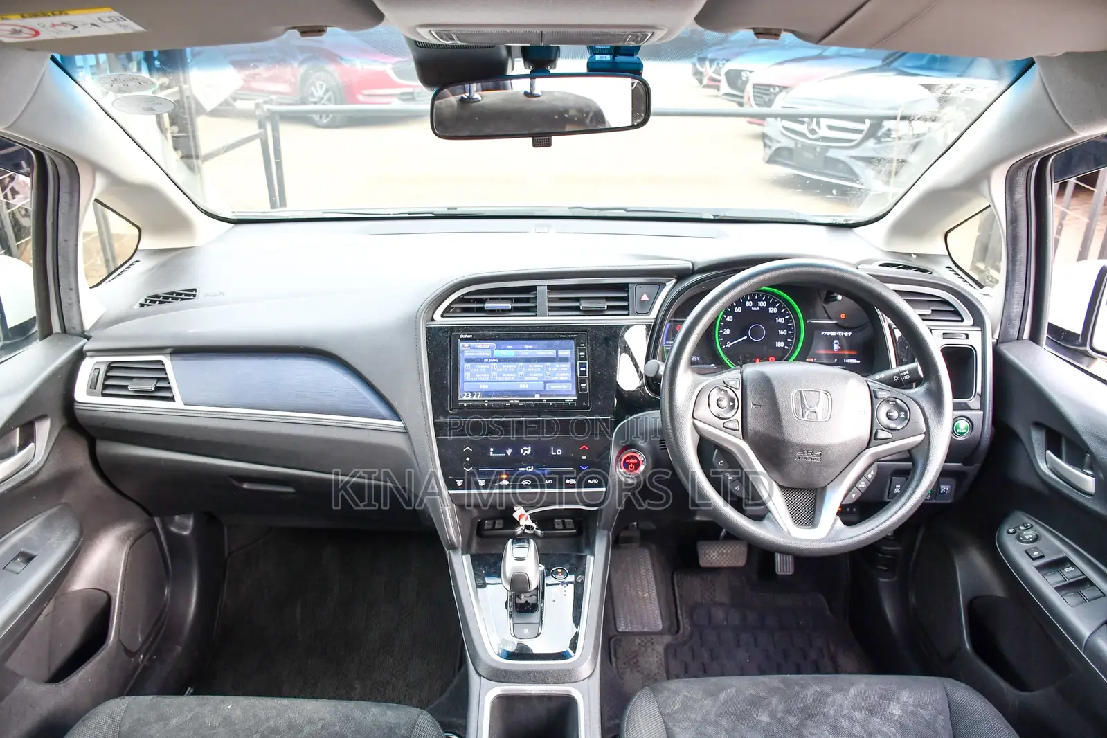 Honda Shuttle 1.5 Hybrid 2WD 2019 Off white