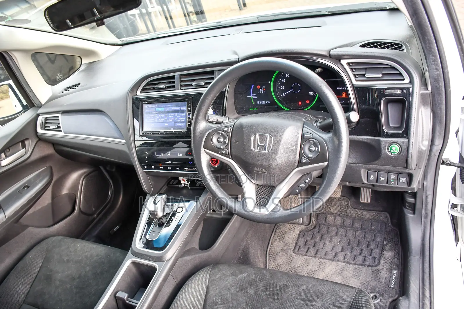 Honda Shuttle 1.5 Hybrid 2WD 2019 Off white