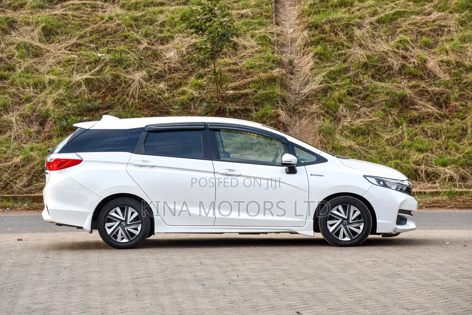 Honda Shuttle 1.5 Hybrid 2WD 2019 Off white