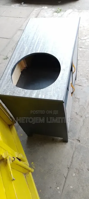 “Multi-Purpose Kitchen Gas Table – Compact Storage + Gas Cylinder
