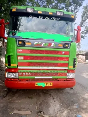 Boxbody/Containerised/Highsided/Flatbed for Transport Are at Hand