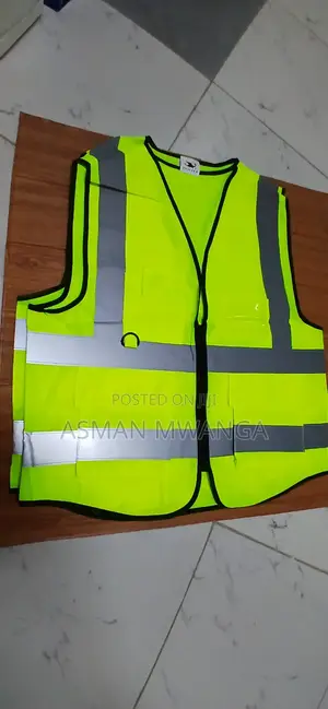 Reflective Jacket Heavy Duty With Zip And Pockets Green