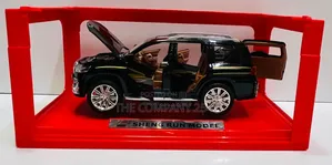 Quality Designed Modified Range Rover Prado Toy Car