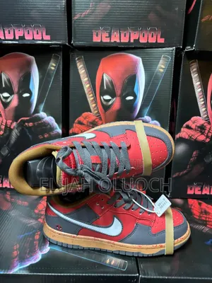 Sb Dunk Deadpool Size 38-45