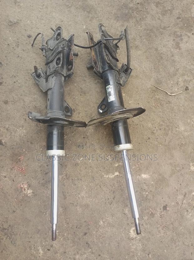Nissan Serena Front Shocks. - thumbnail 2