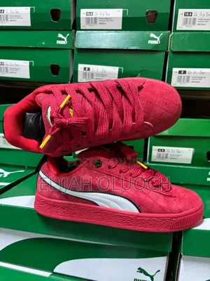 Red Plain Scuderia Ferrari Puma Suede
40-45