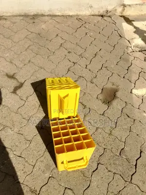Single-Wheeled Stopper/Wheel Chocks