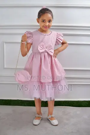 Beautiful Girls Dresses With Lace Detail 3-10yrs