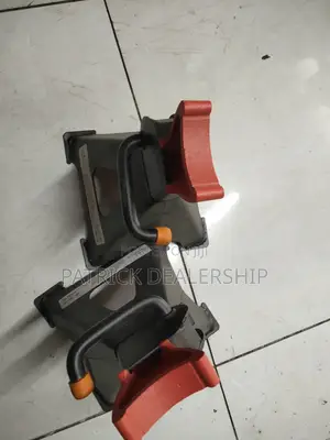 Modern Jack Stand
