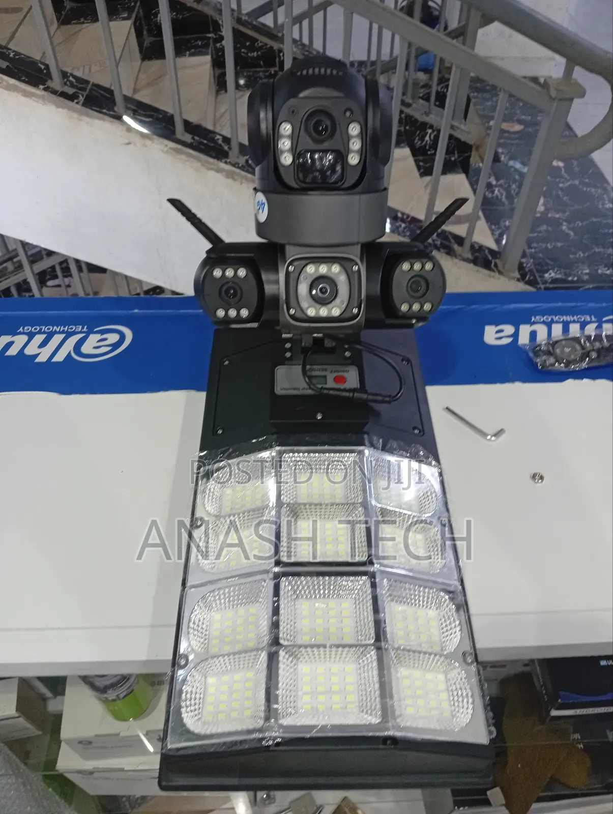Premier Triple Lense 4g Solar Camera 300 Watts Solar Floodlight