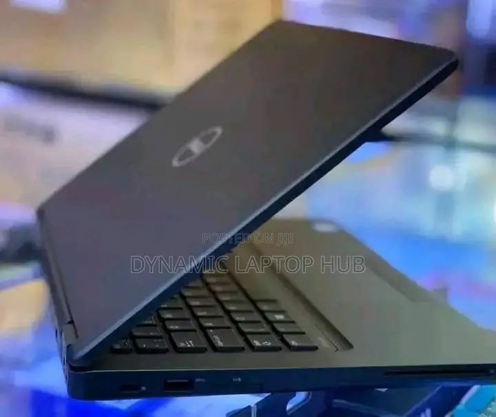 Laptop Dell Latitude 3400 8GB Intel Core I5 SSD 256GB